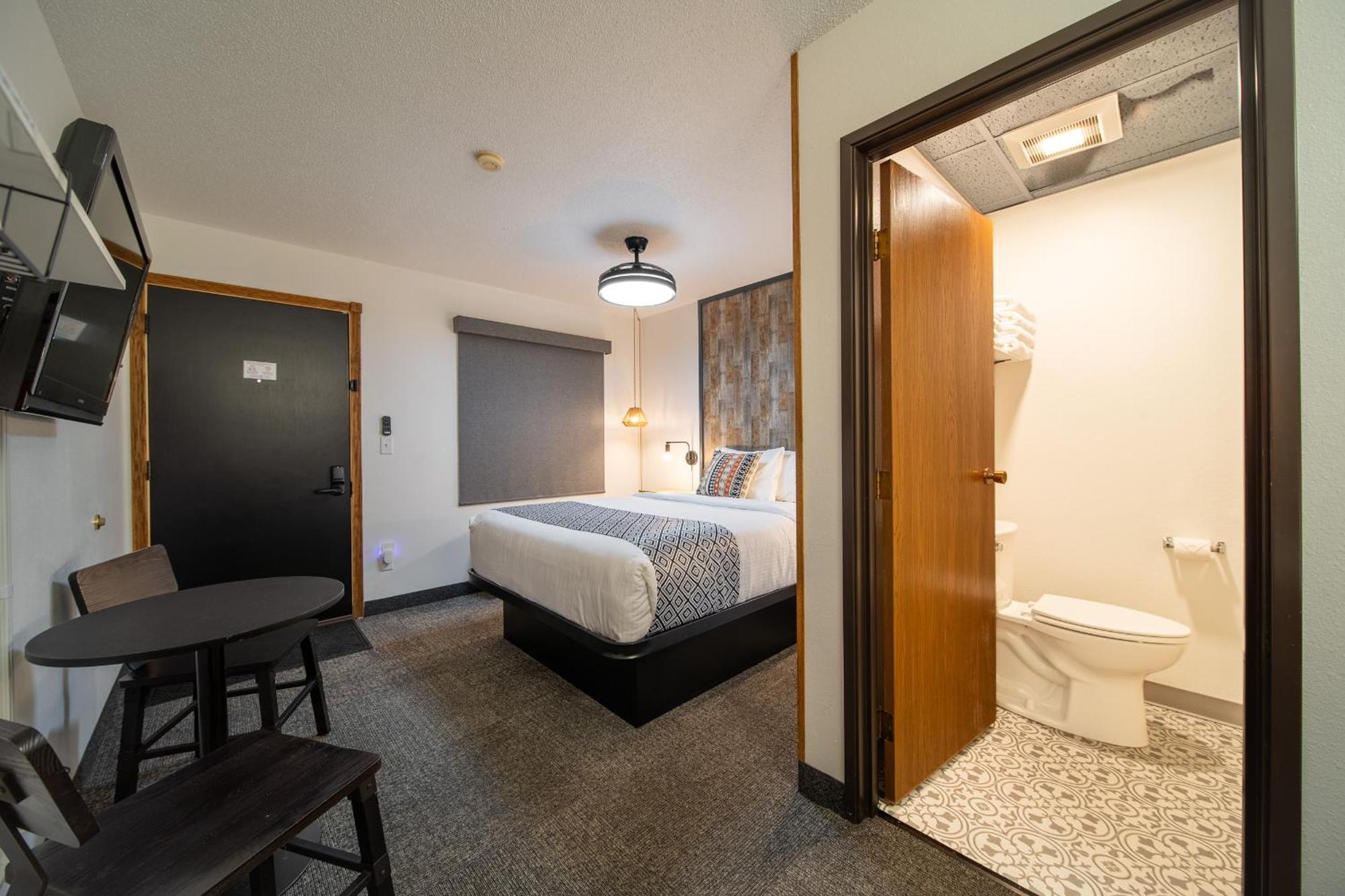 Hansen Inn & Cabins Уолл Экстерьер фото